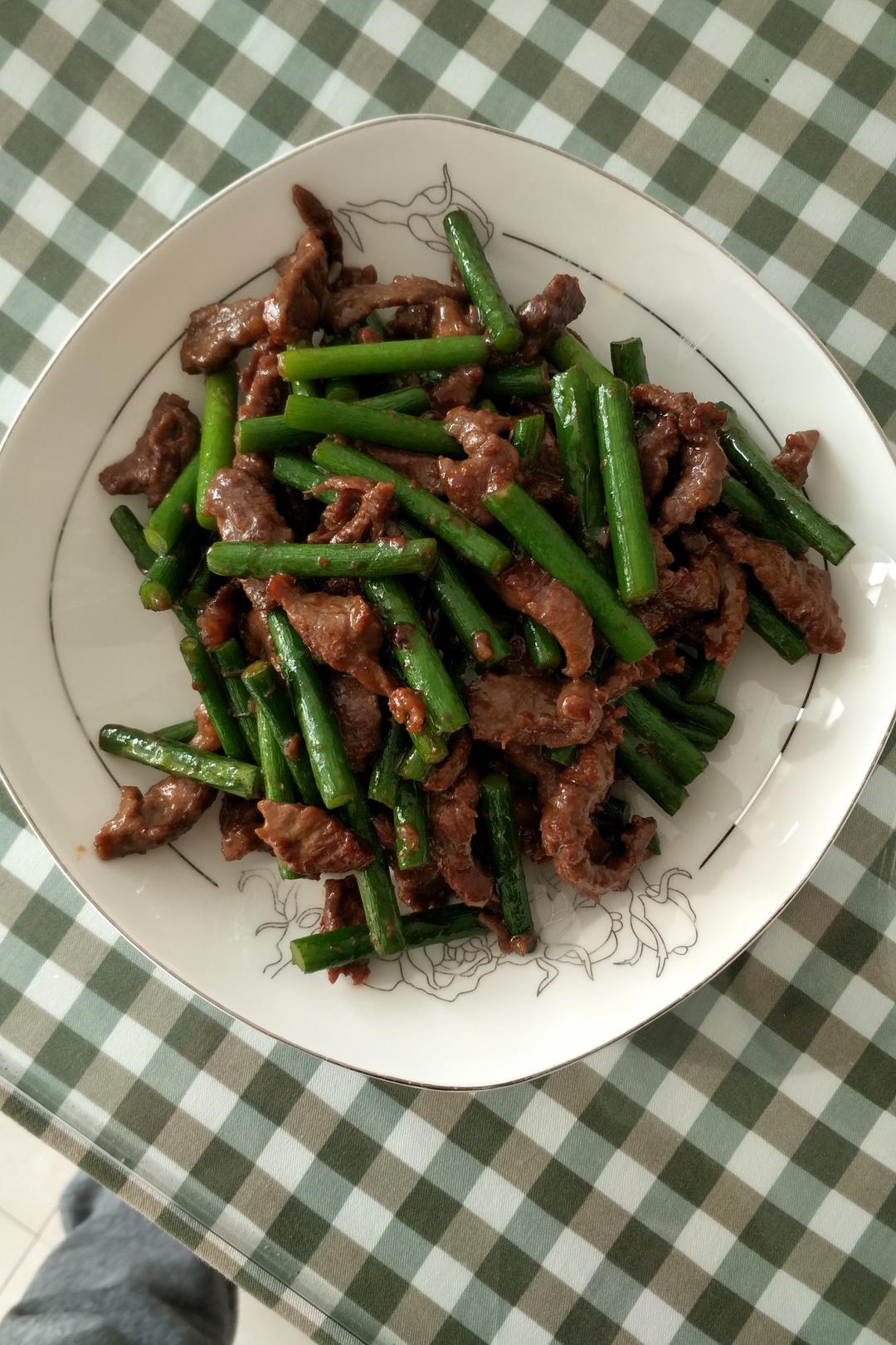 如何炒出嫩牛肉