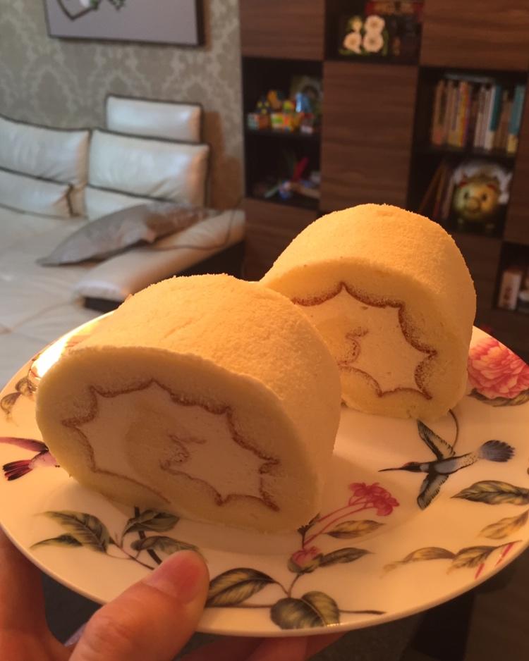 戚风奶油蛋糕卷