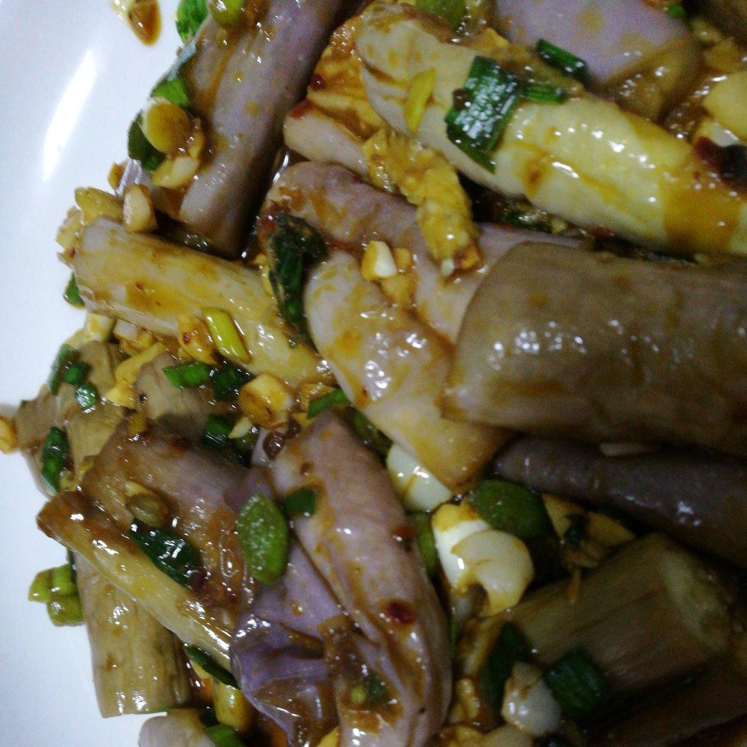 手撕茄子，简单拌一下比炒的还有味儿~