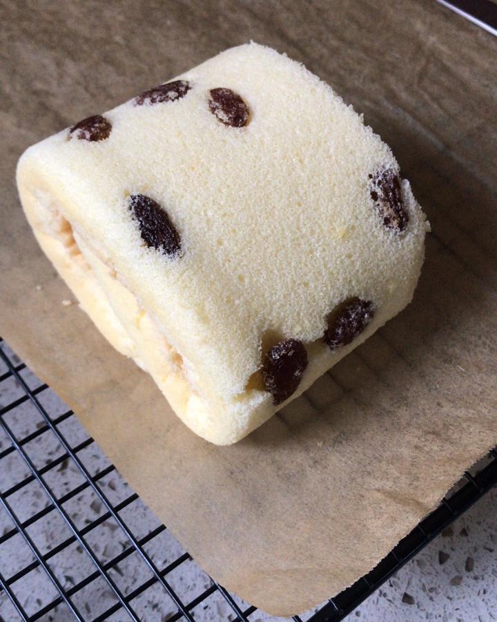 葡萄干蛋糕卷