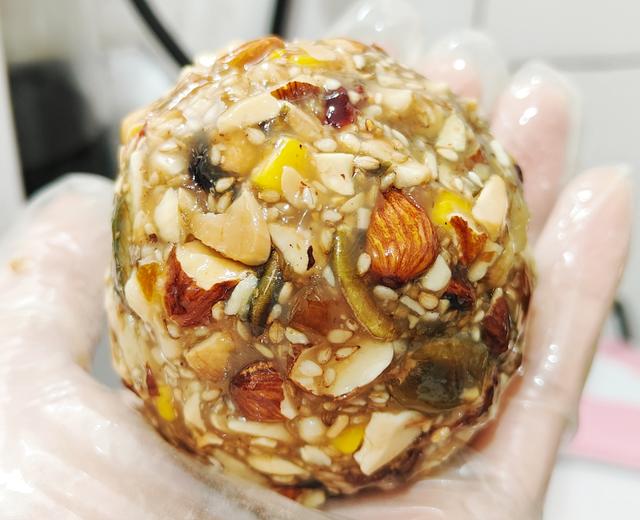 五仁月饼馅(莲蓉版) 五仁月饼馅(莲蓉版)