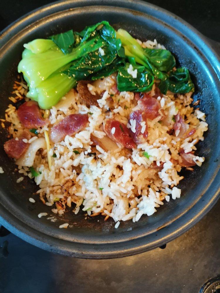 腊味煲仔饭，20分钟饭菜同出