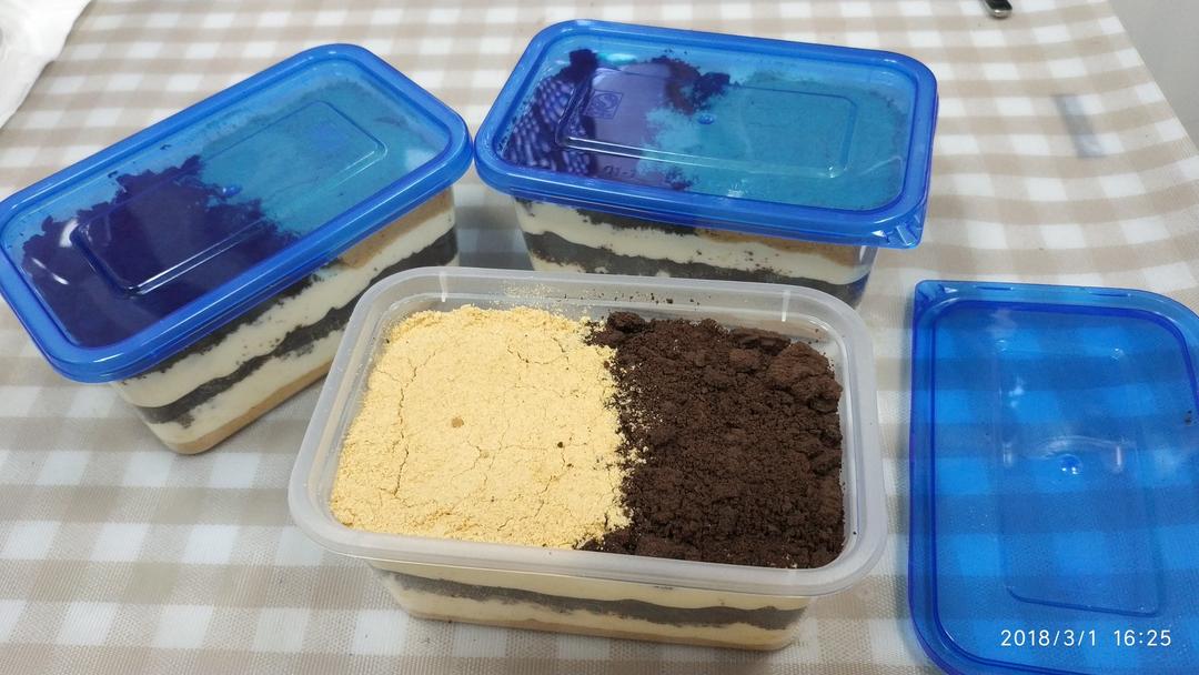 双色木糠盒子蛋糕