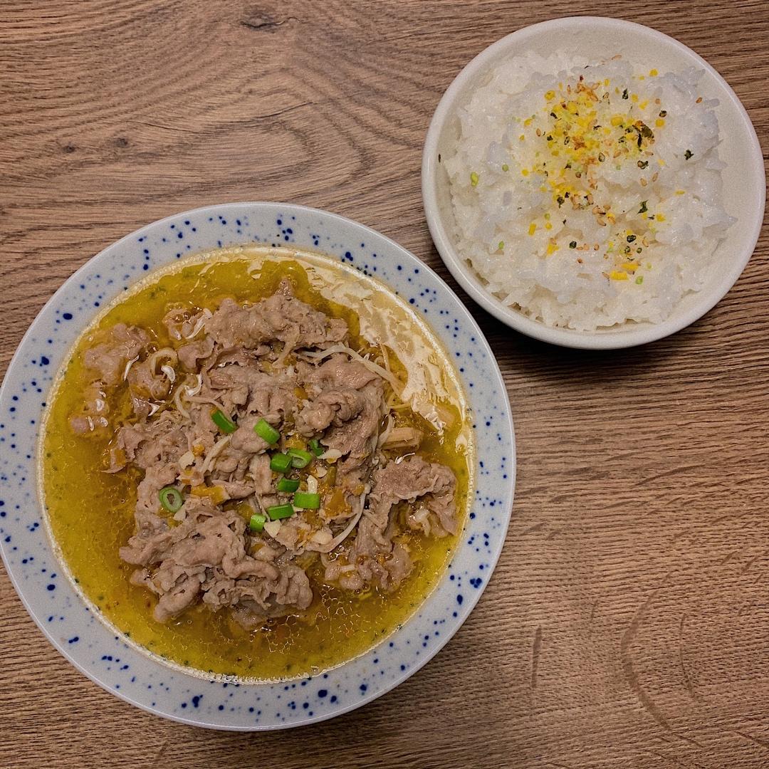 酸汤肥牛