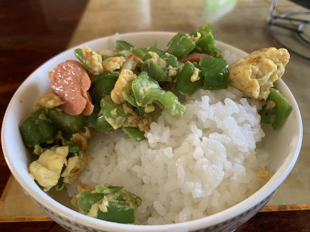 不一样的辣椒炒鸡蛋～下饭神器!