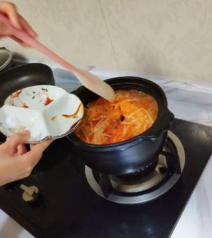 番茄金针菇豆腐汤～太太乐鲜鸡汁快手菜的做法 步骤11