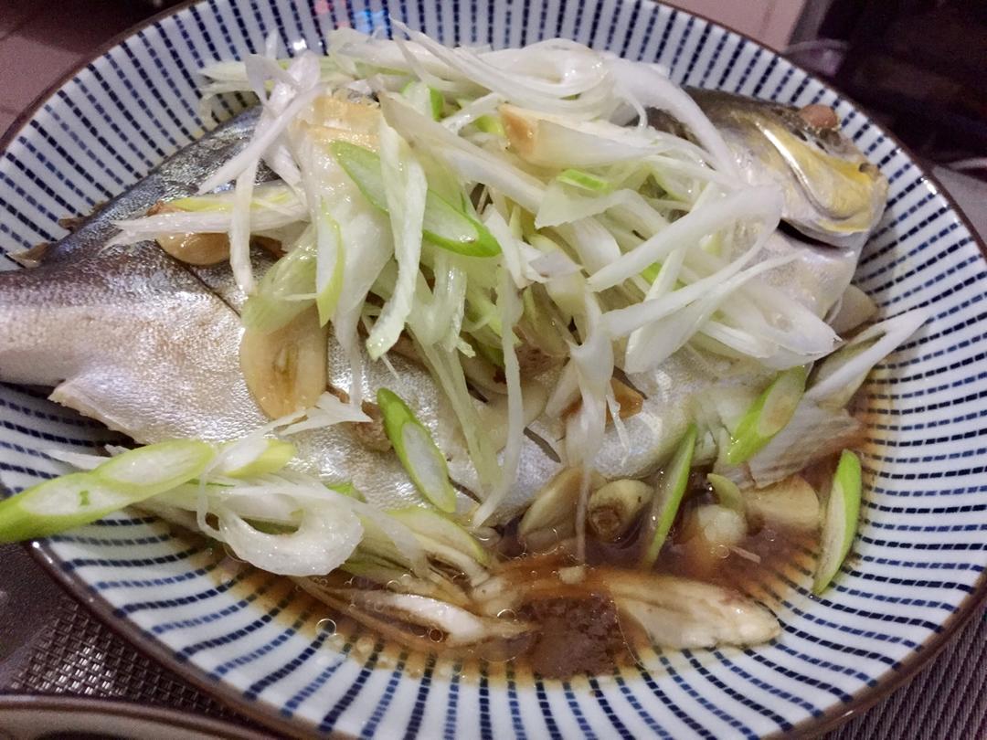 清蒸鲳鱼