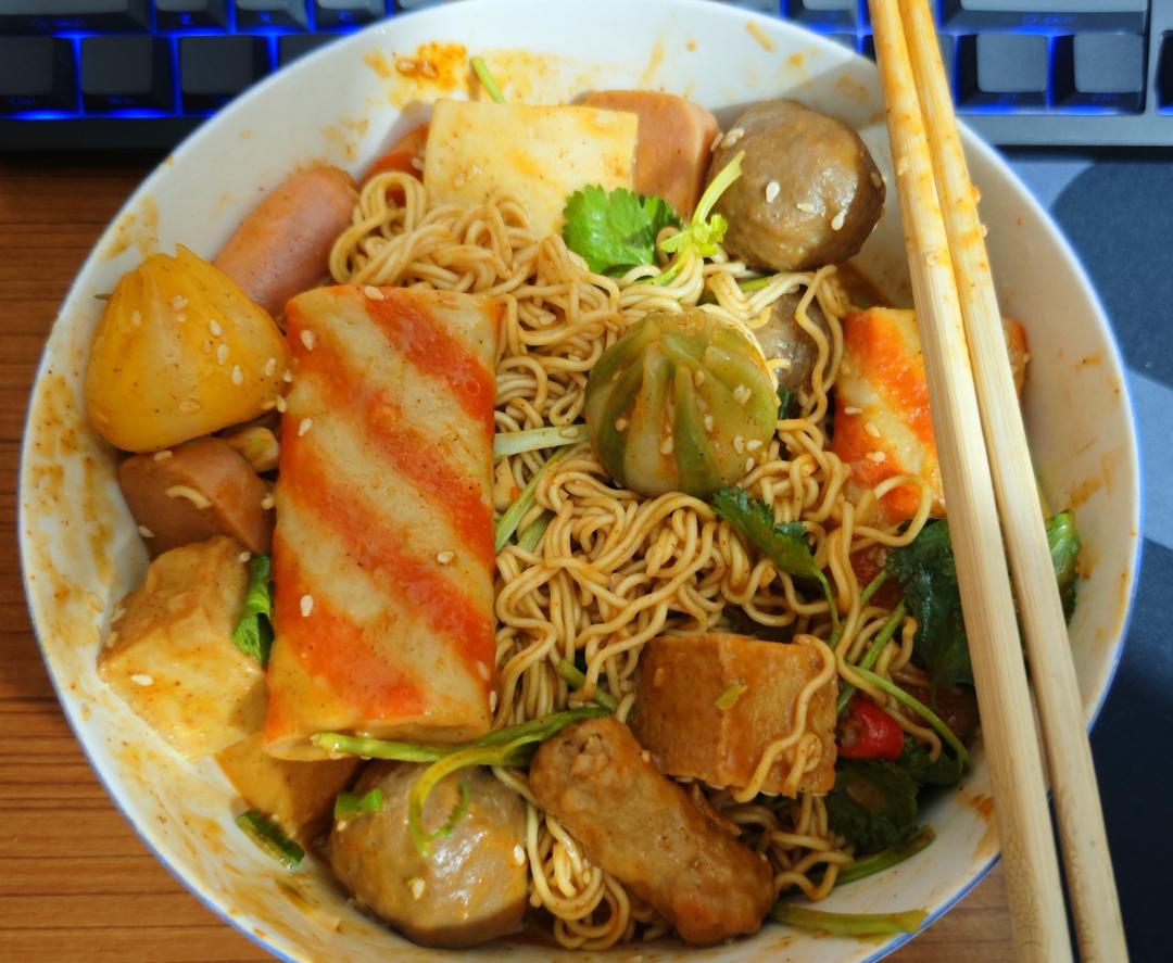 比麻辣烫好吃百倍！自制超过瘾巨解馋麻辣拌