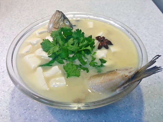 奶黄色鲈鱼豆腐汤的做法步骤图 怎么做好吃 培小厨 下厨房 奶黄色鲈鱼豆腐汤的做法步骤图 怎么做好吃 培小厨 下厨房