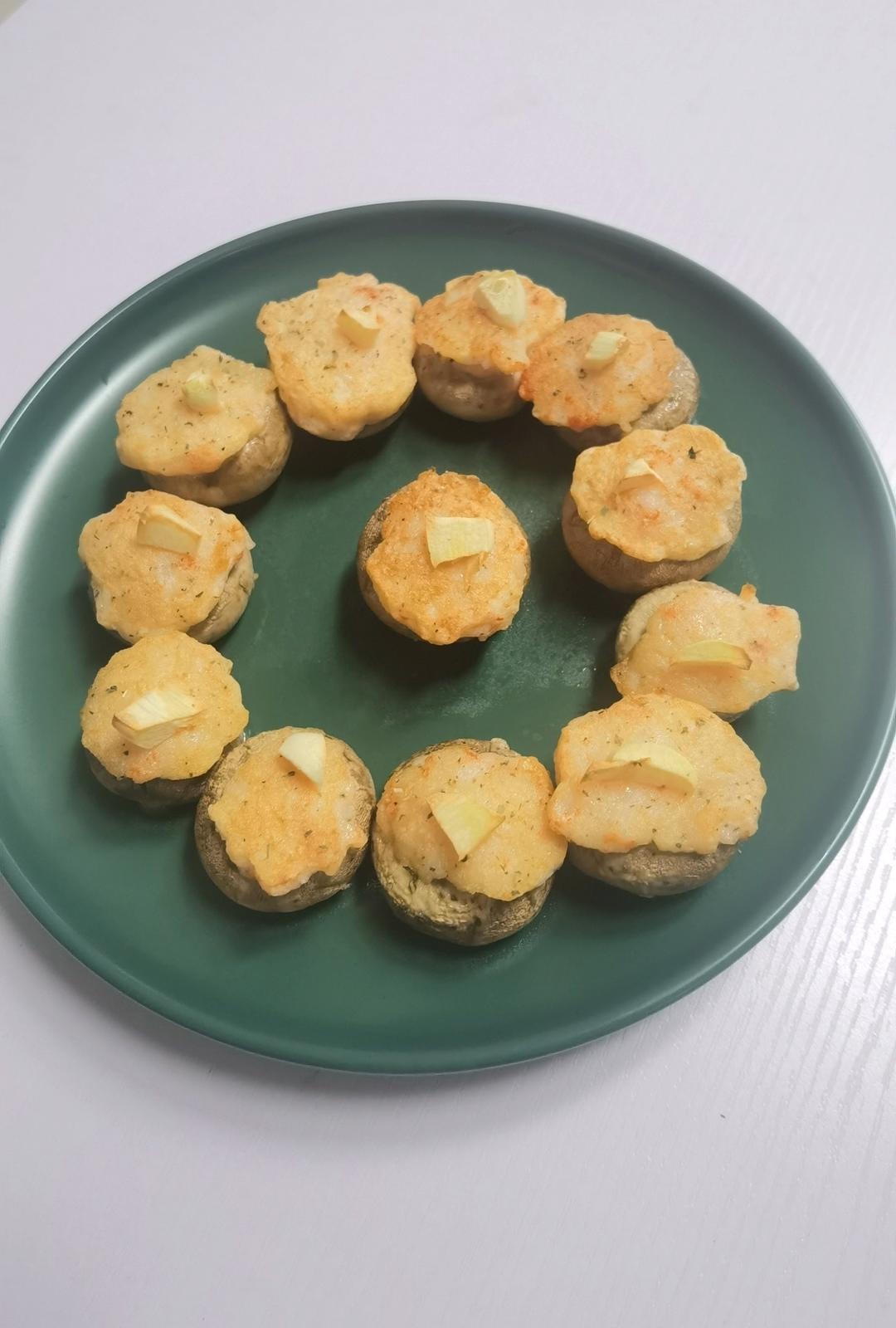 2022曼食年夜饭 | 蒜香口蘑虾滑