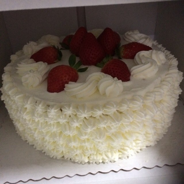 草莓鲜奶油蛋糕