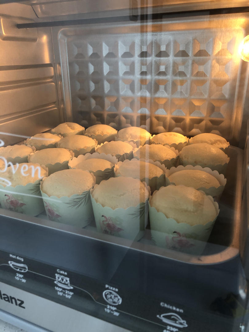 纸杯蛋糕 8寸戚风蛋糕的量