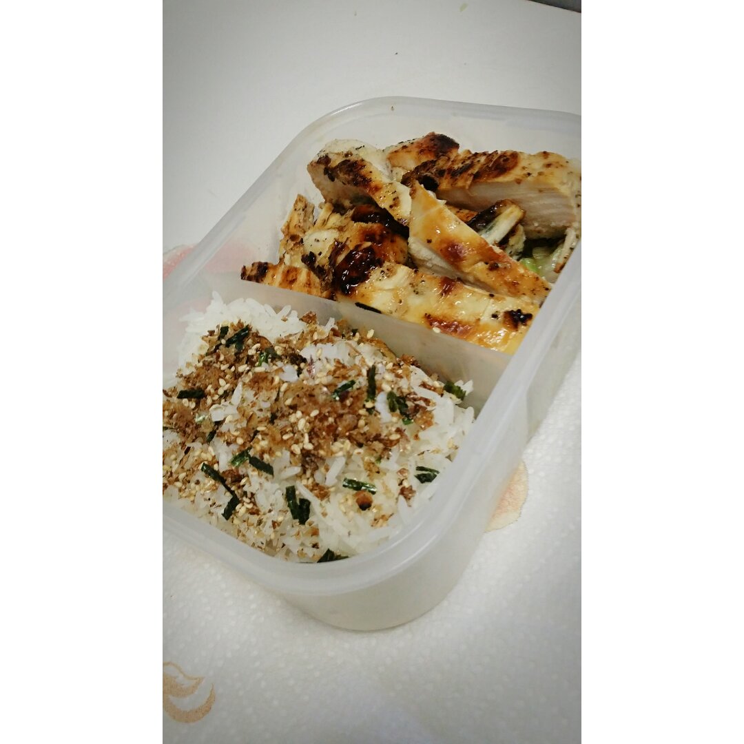酷炫屌炸天好吃的煎鸡胸肉（香蒜蜂蜜煎鸡胸肉）