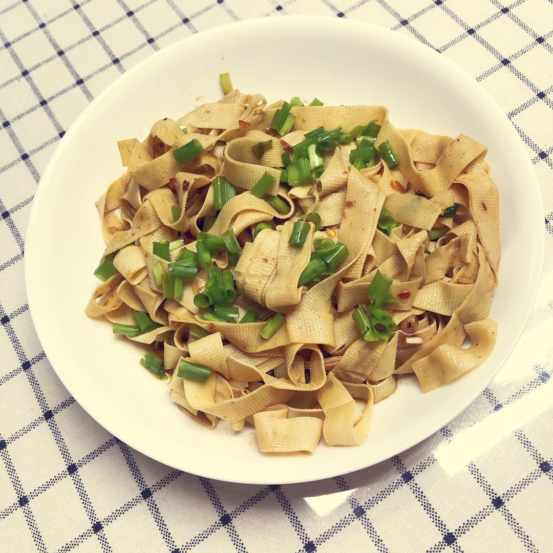 香辣油泼豆皮