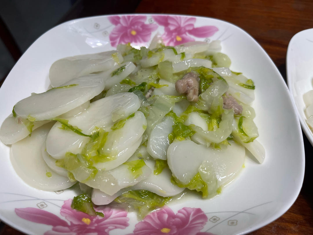 不挑锅、不焦不沾的黄芽菜肉丝炒年糕