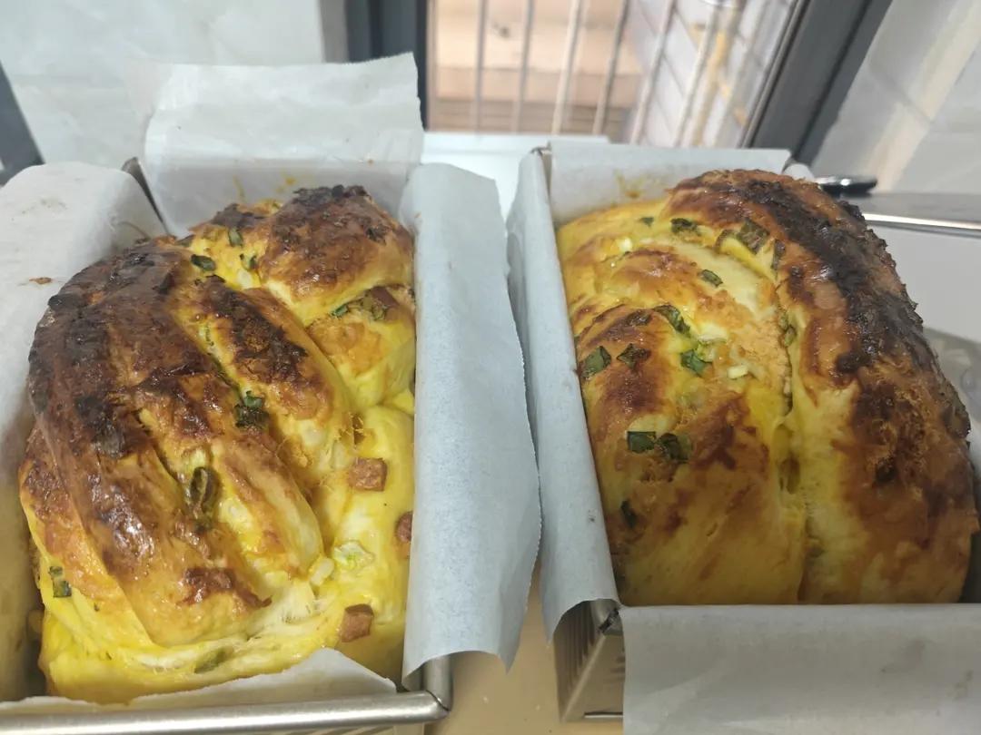 香葱肉松手撕吐司