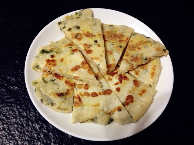 鸡蛋葱油饼                  （更新饼坯保存方法）