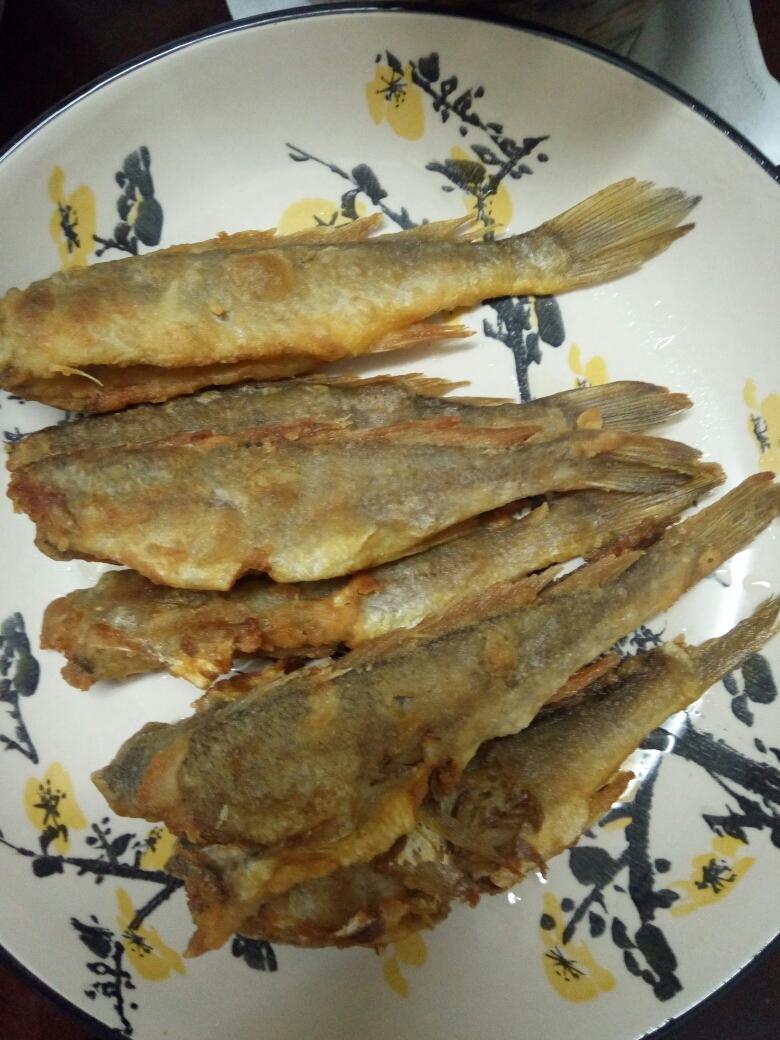 油炸小黄鱼