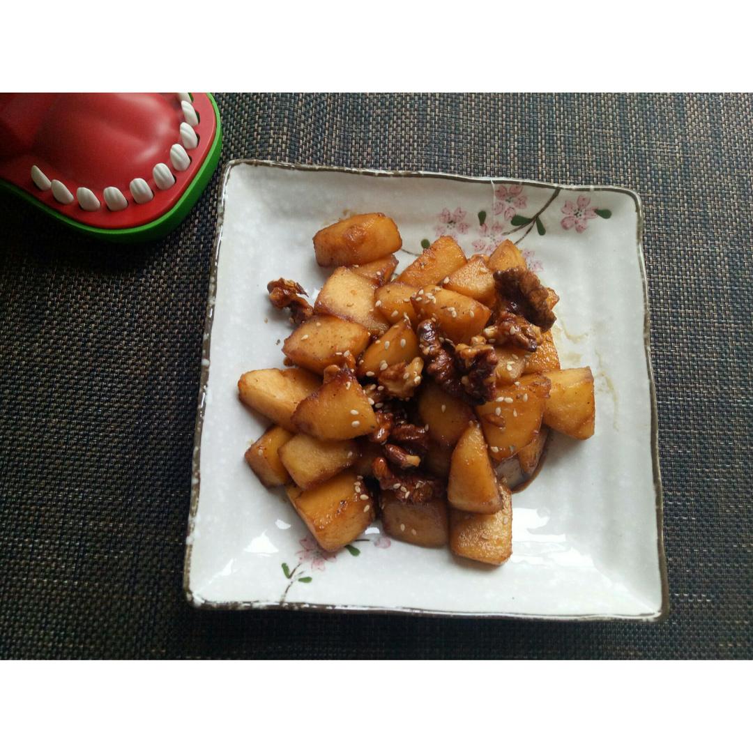 肉桂胡桃酿苹果