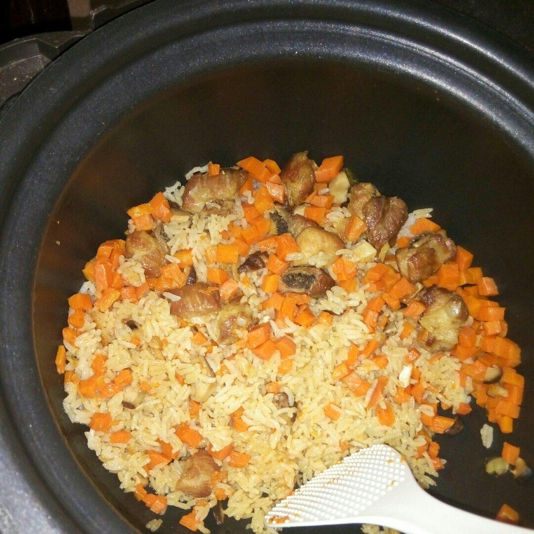 喷香排骨焖饭（爆好吃）