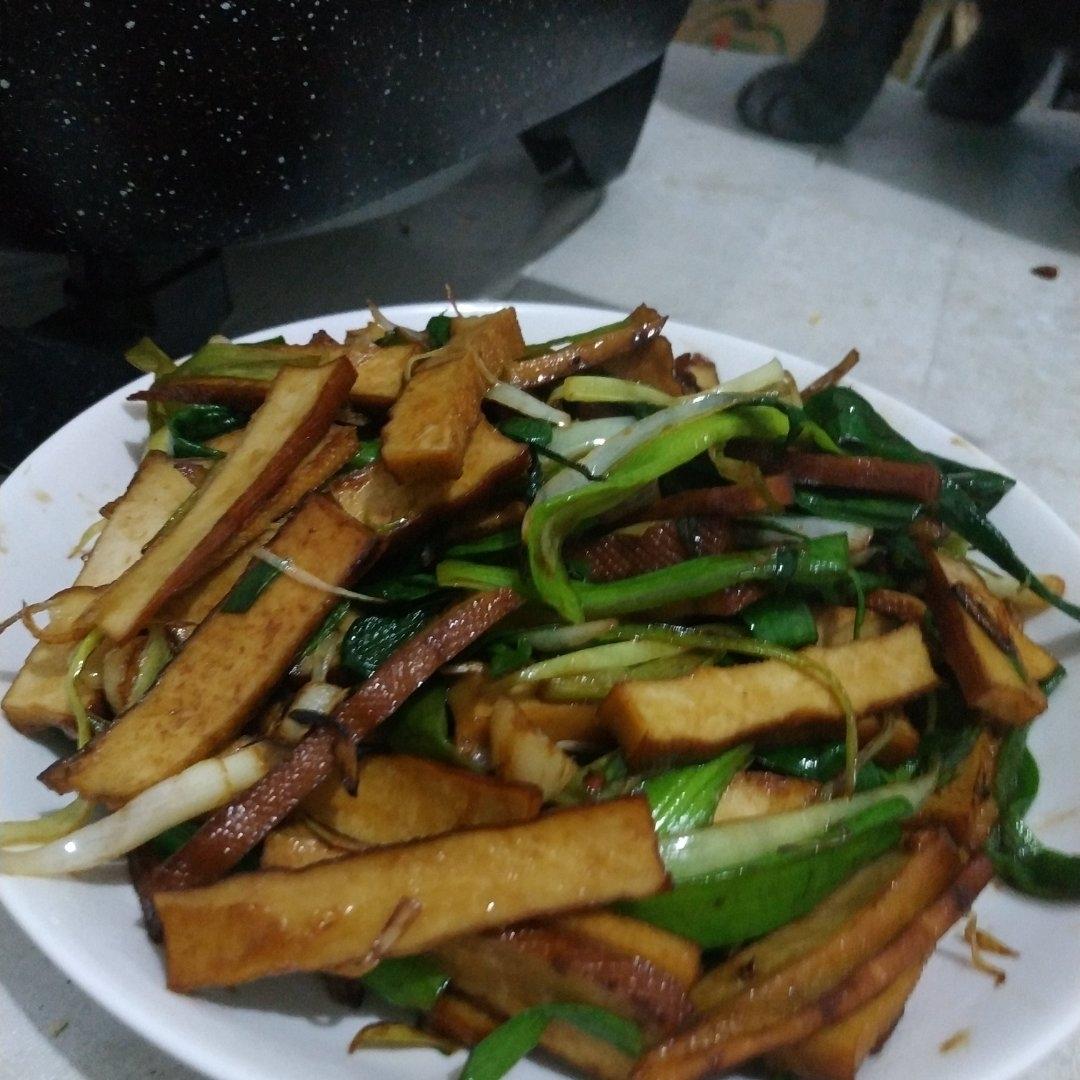 豆干炒蒜苗