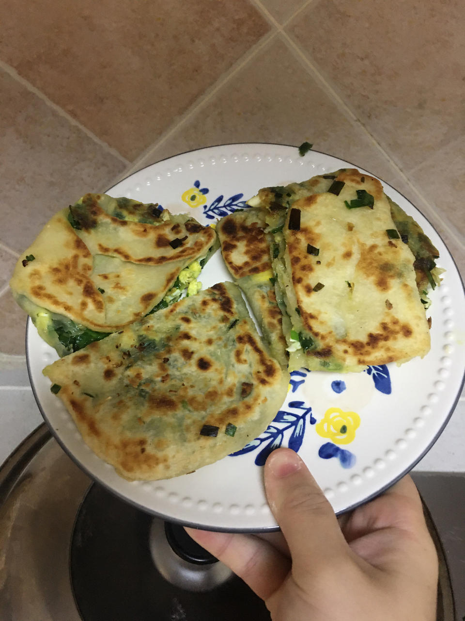 懒人版韭菜鸡蛋合子