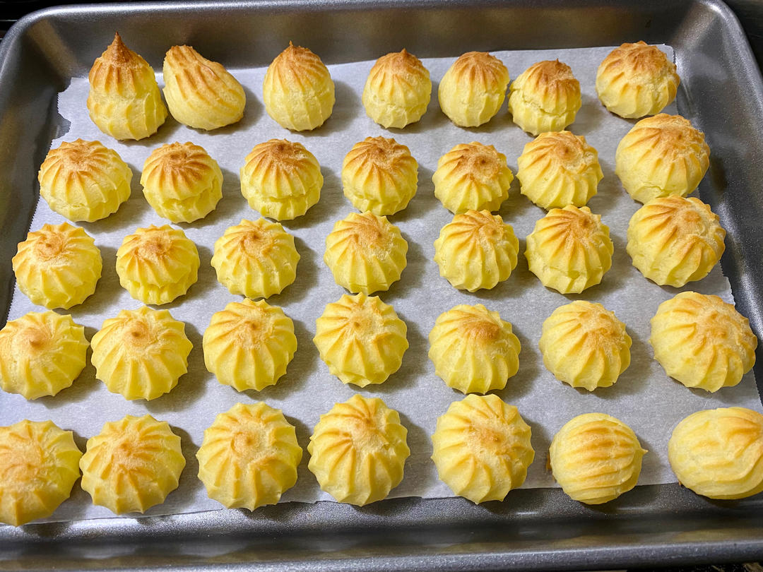 一口一个小巧可爱—迷你小泡芙