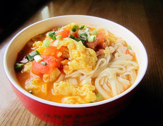 陈小ming做的西红柿鸡蛋面