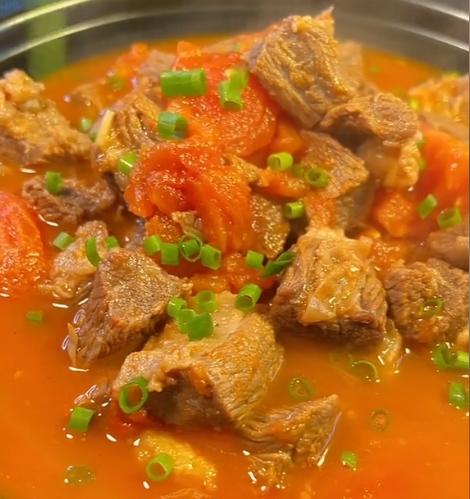 西红柿炖牛肉