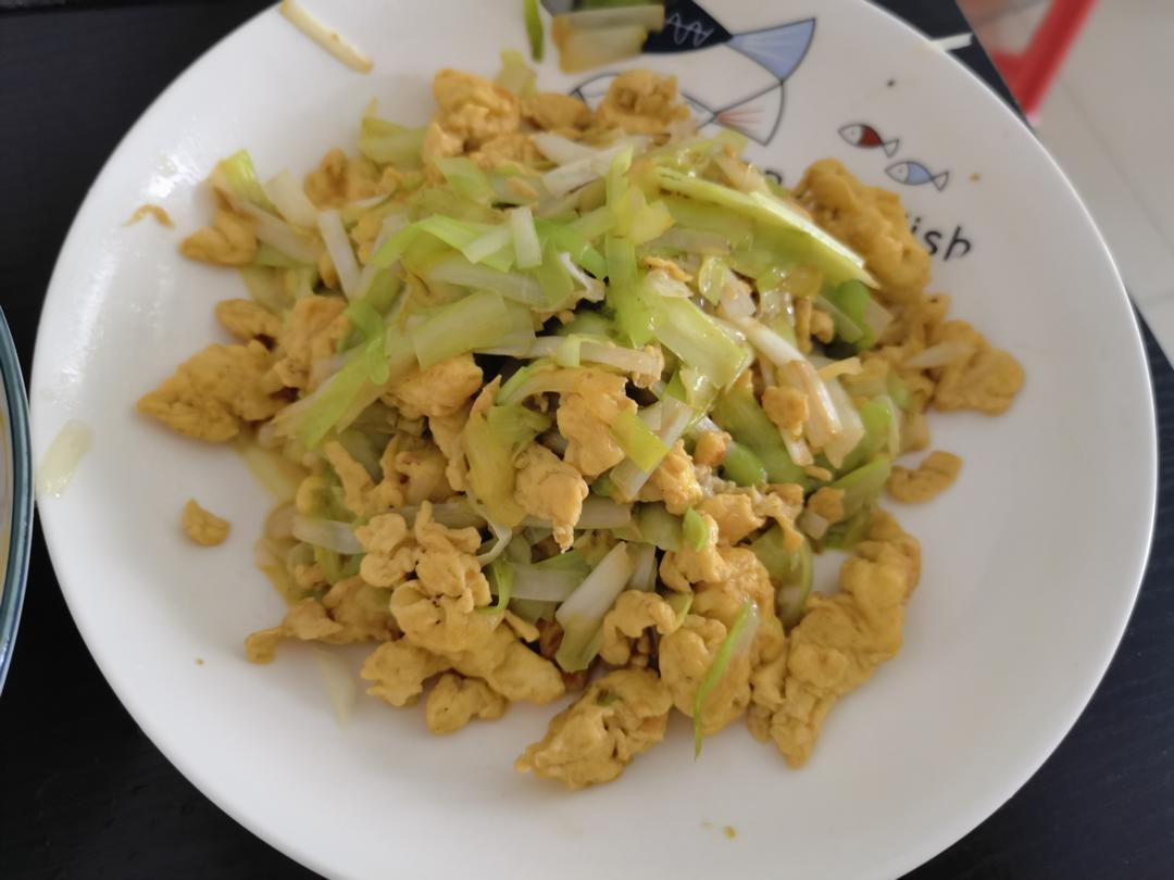 整个简单的韭黄炒蛋（手把手教学）