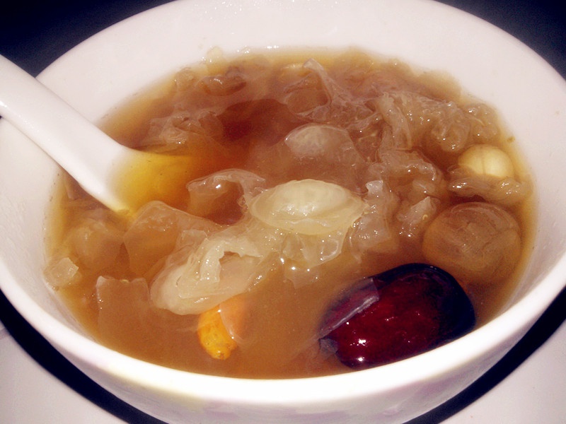 红枣银耳莲子羹