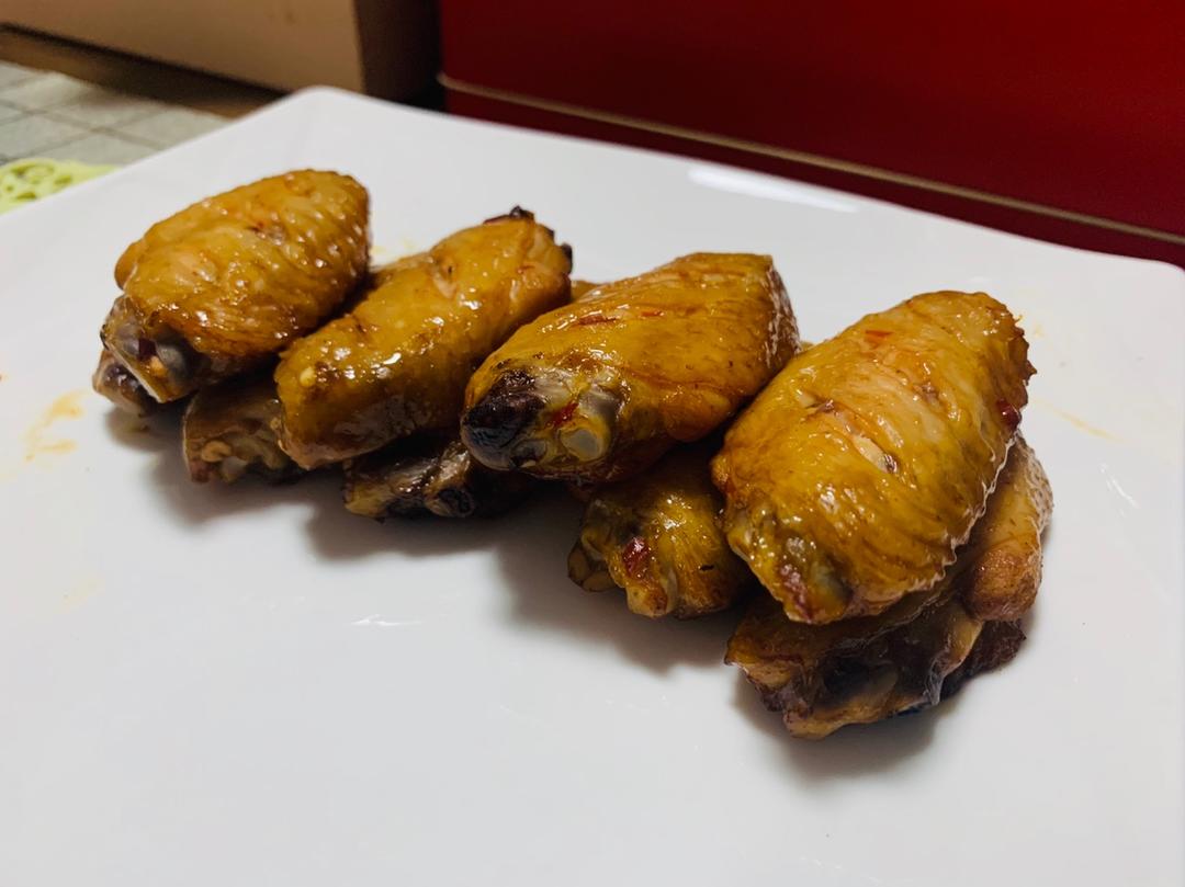 自制腌料的烤鸡翅