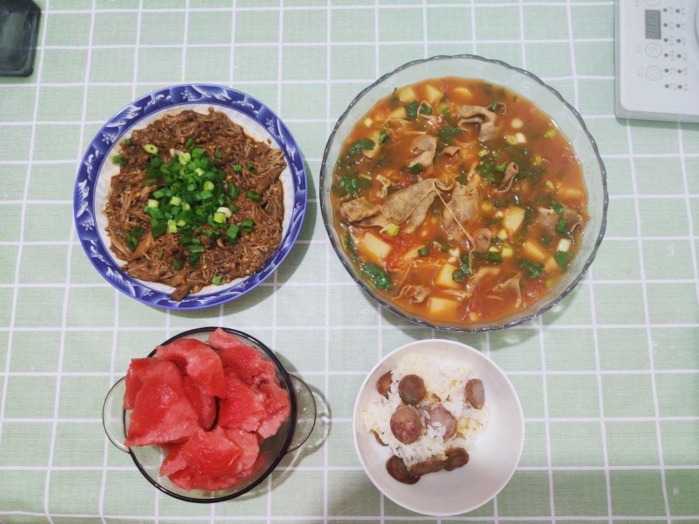 番茄土豆肥牛锅