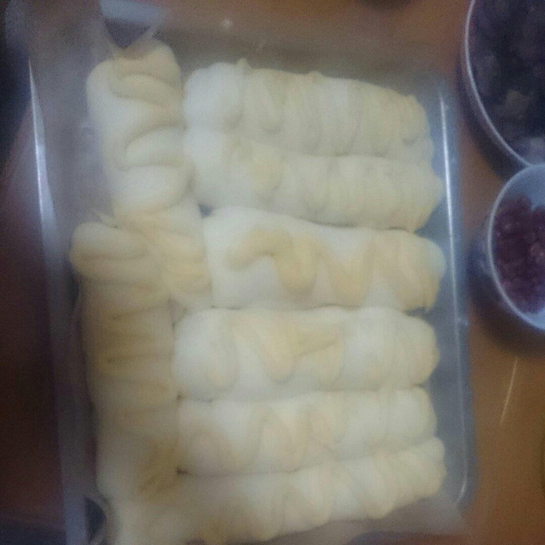 毛毛虫面包