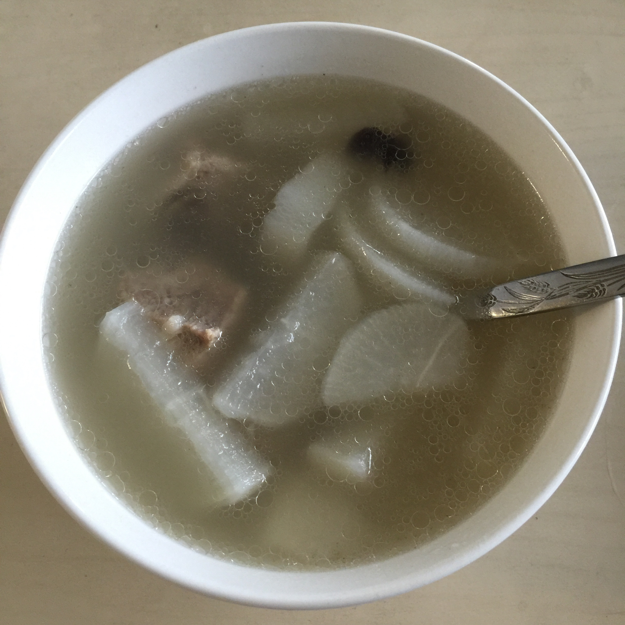 萝卜排骨汤