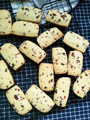 蔓越莓饼干——少油少糖中筋面粉的做法 步骤10