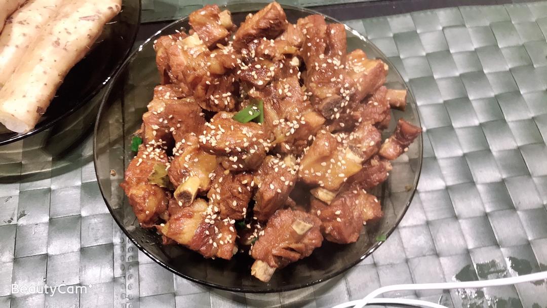 电饭煲焖红烧排骨