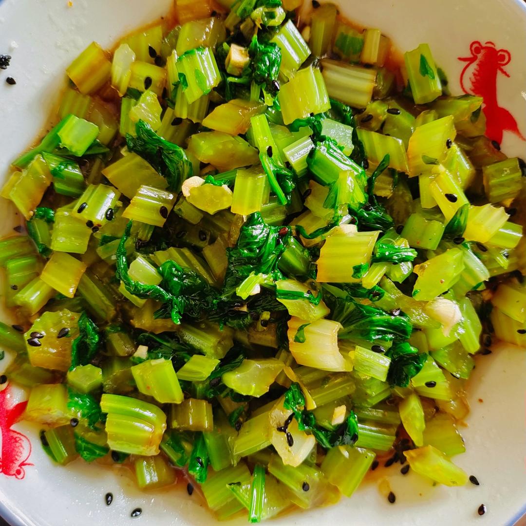 凉拌芹菜