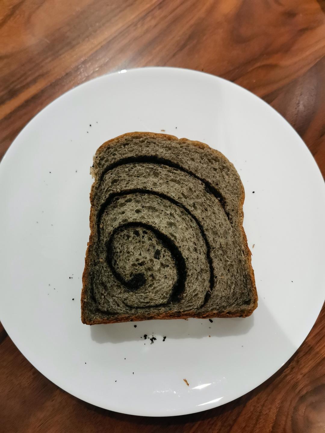 营养丰富的黑芝麻小吐司