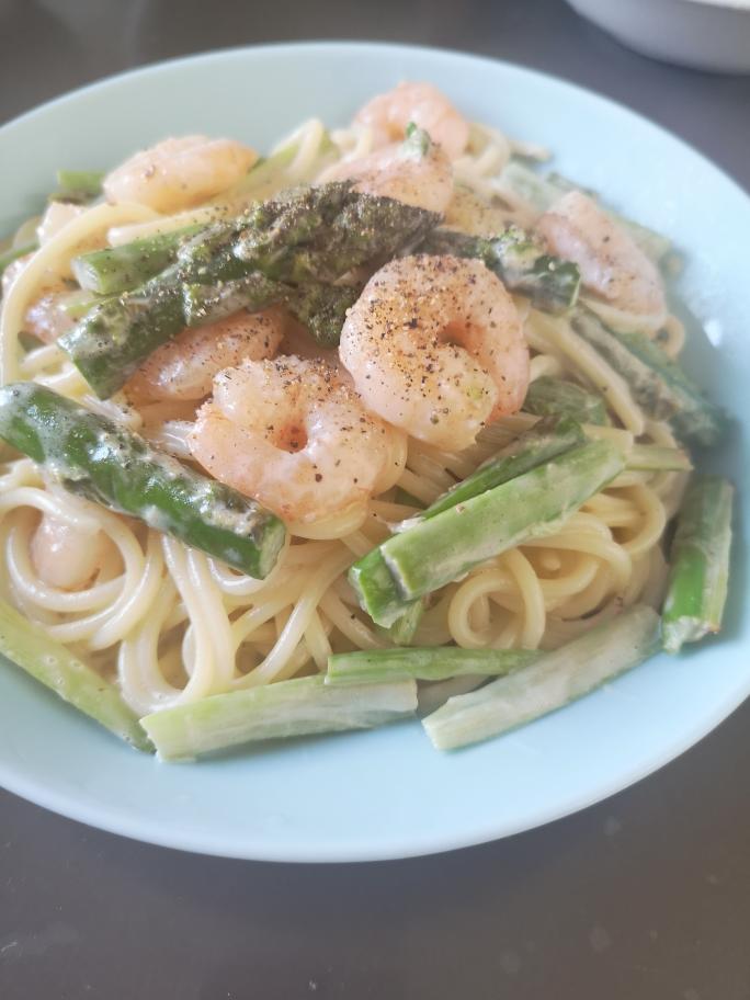 奶油芦笋虾仁意大利面的做法
