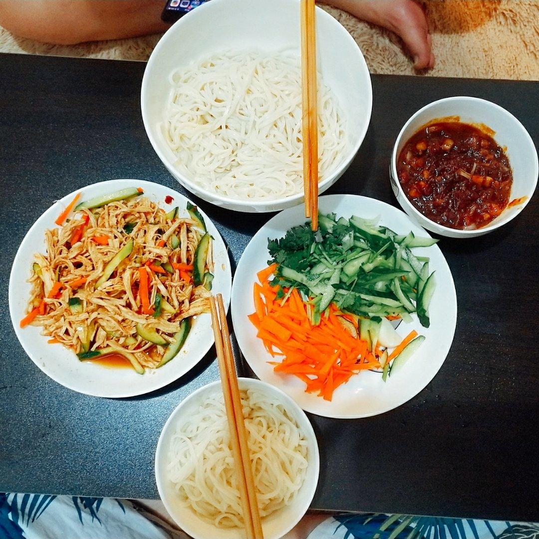 减脂健身｜凉拌手撕鸡丝（香辣&麻油版）