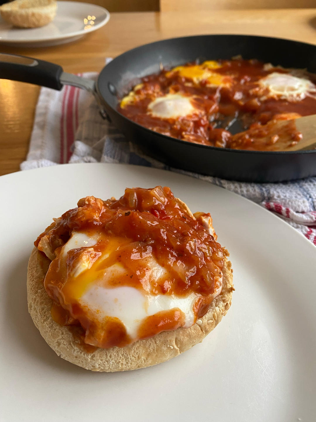 北非蛋Shakshuka（番茄罐头版） <302小厨房>