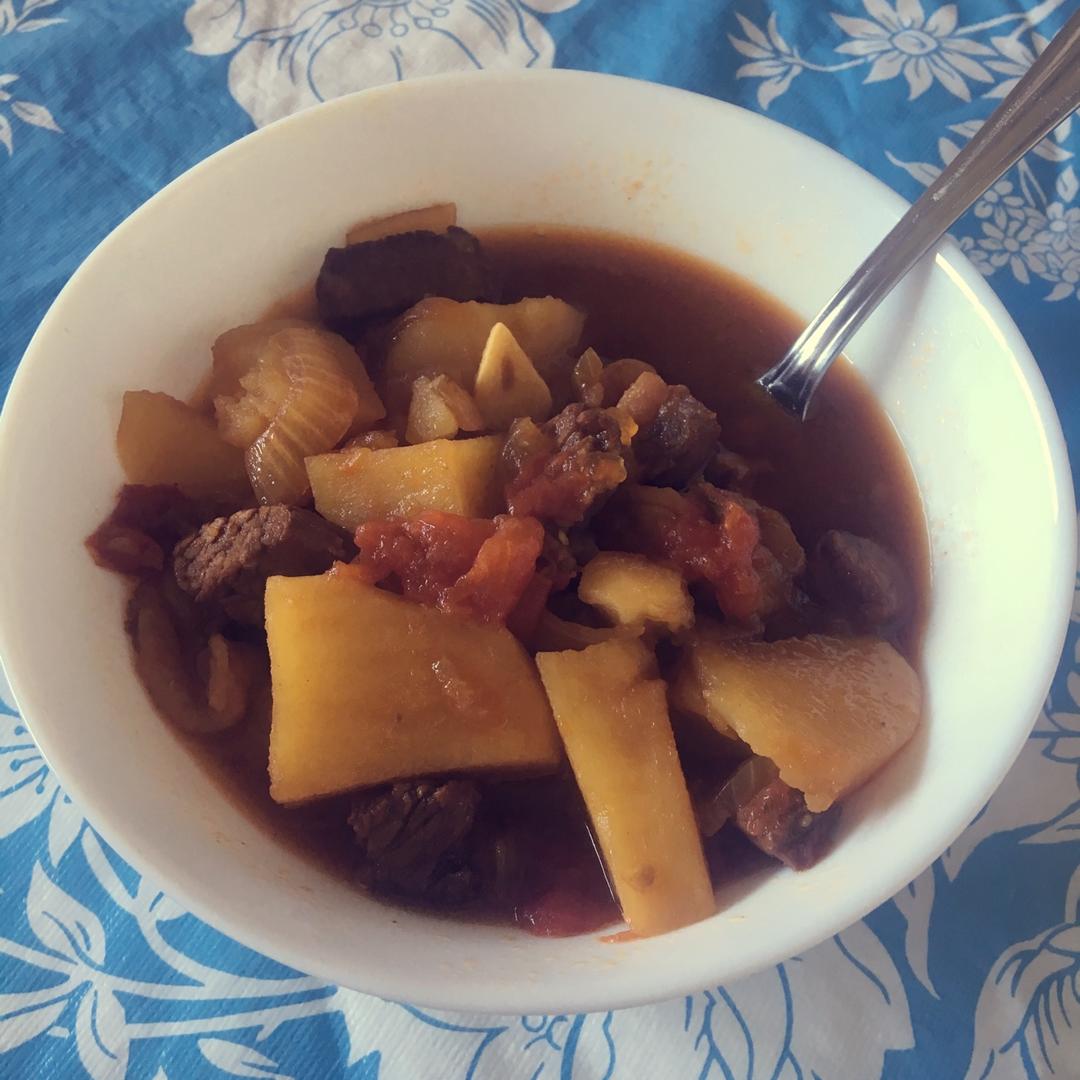 红烧牛肉土豆 （独家秘制）