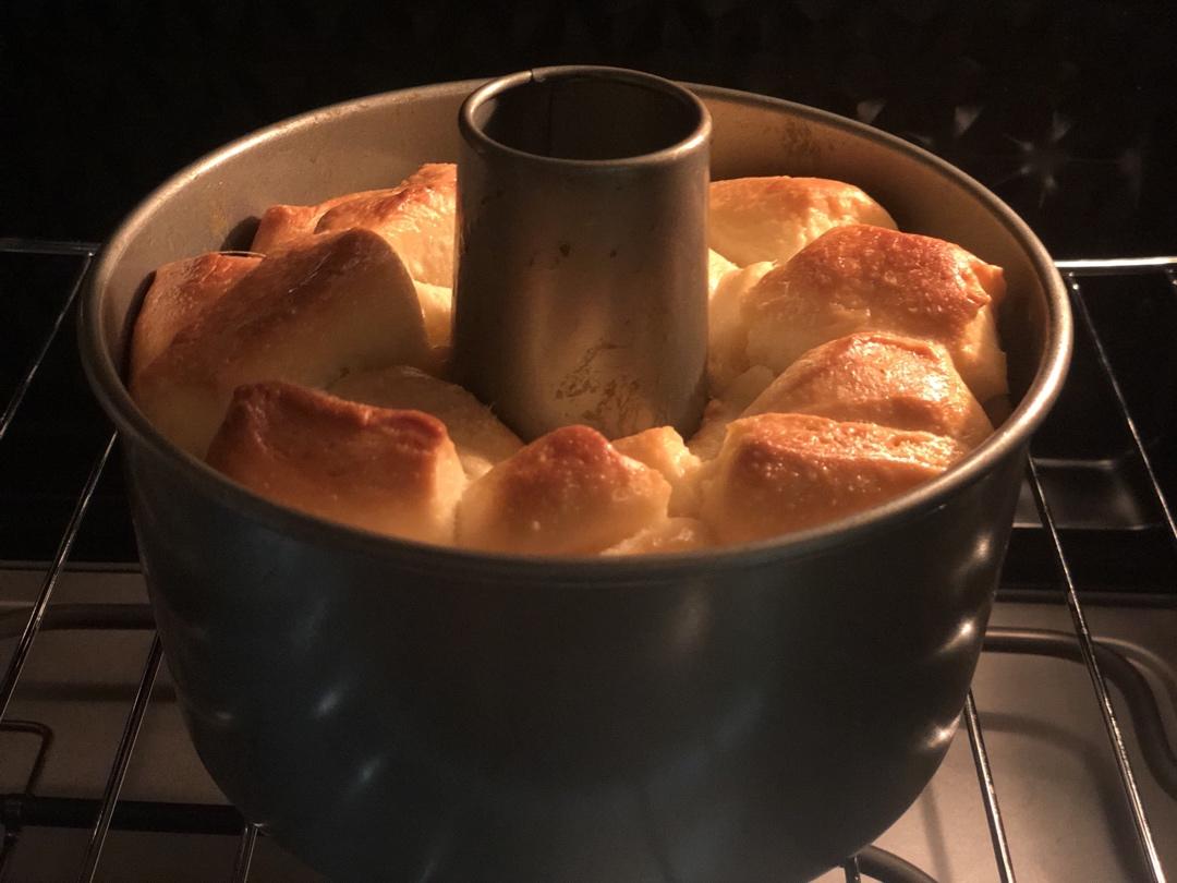 日式香浓炼乳面包