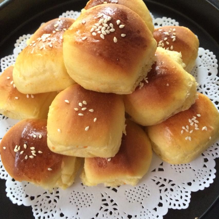 胡萝卜奶油小面包