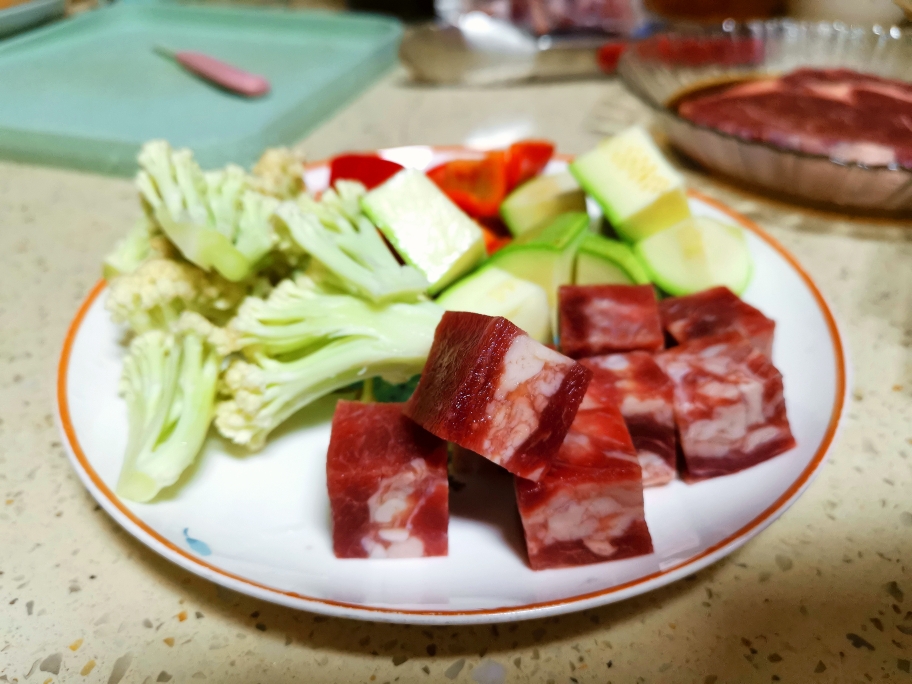 牛肉粒什锦蔬菜烤串的做法 步骤1