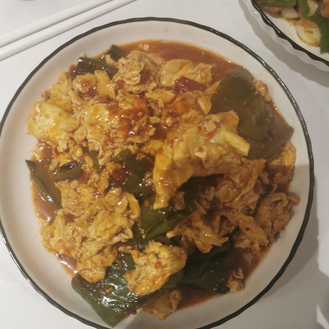 超级下饭的虎皮青椒炒鸡蛋！三碗饭都不够