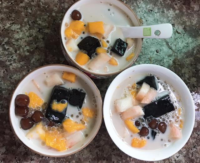 珍珠水果西米露的做法