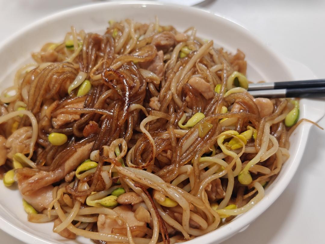 黄豆芽炒粉条