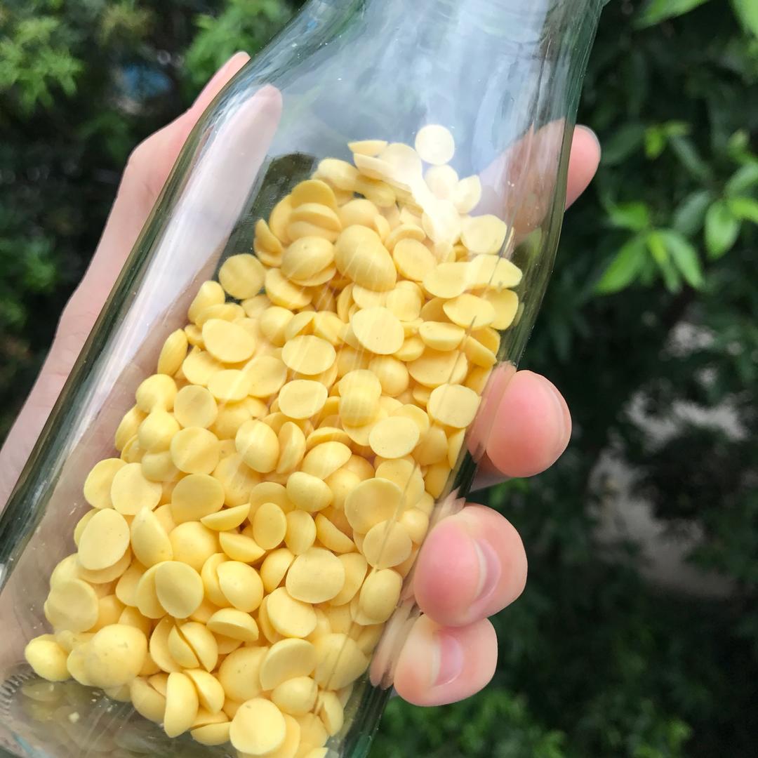 入口即化的无添加蛋黄溶豆